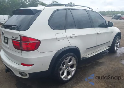 2011 BMW X5 xDrive35D z USA, uszkodzony, nr VIN 5UXZW0C51BL658049